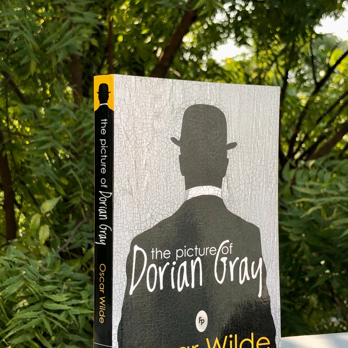 THE PICTURE OF DORIAN GRAY by Oscar Wilde